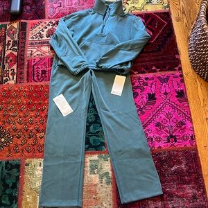 NWT Lululemon Softstreme Pant and Half Zip Set Size 6